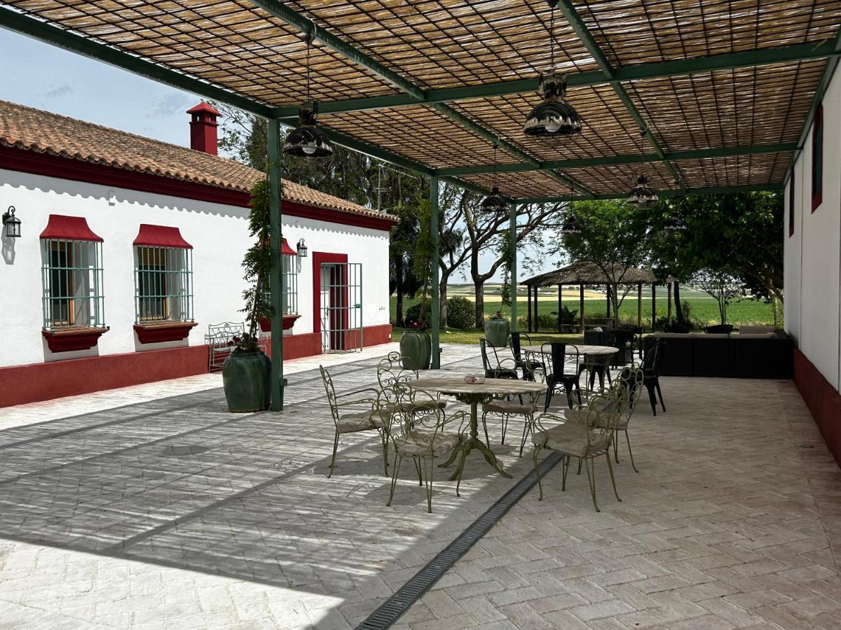 Cortijo Las Manoteras El Puerto de Santa Maria Exterior photo